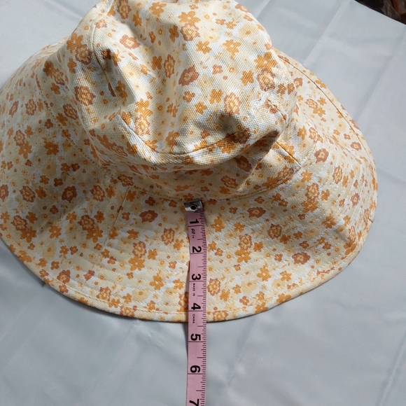 Lack of Color Holiday Bucket Hat Sunshine Bloom main image 9